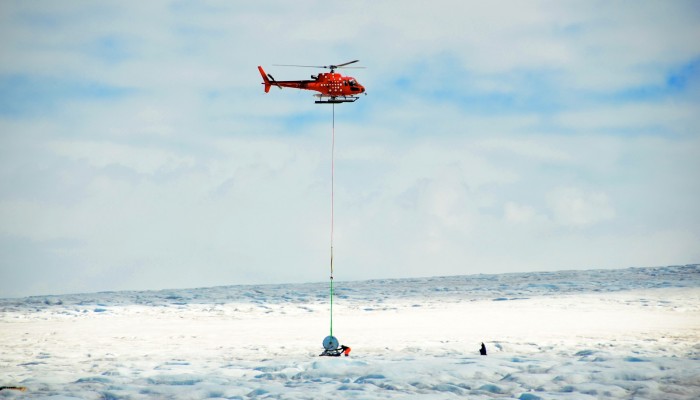 Image of the Week : SAFIRE team getting ready to drill in Greenland