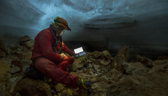 The hidden part of the cryosphere – Ice in caves