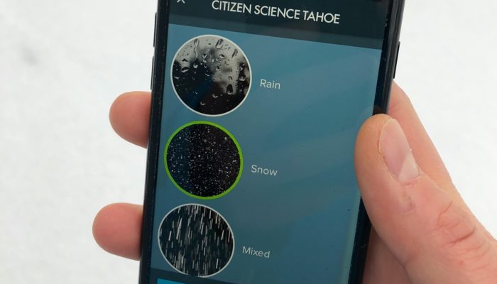Rain or snow? Answering the question with citizen scientists