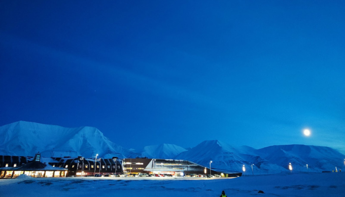 The Polar Night Week and the Svalbard Integrated Arctic Earth Observing System