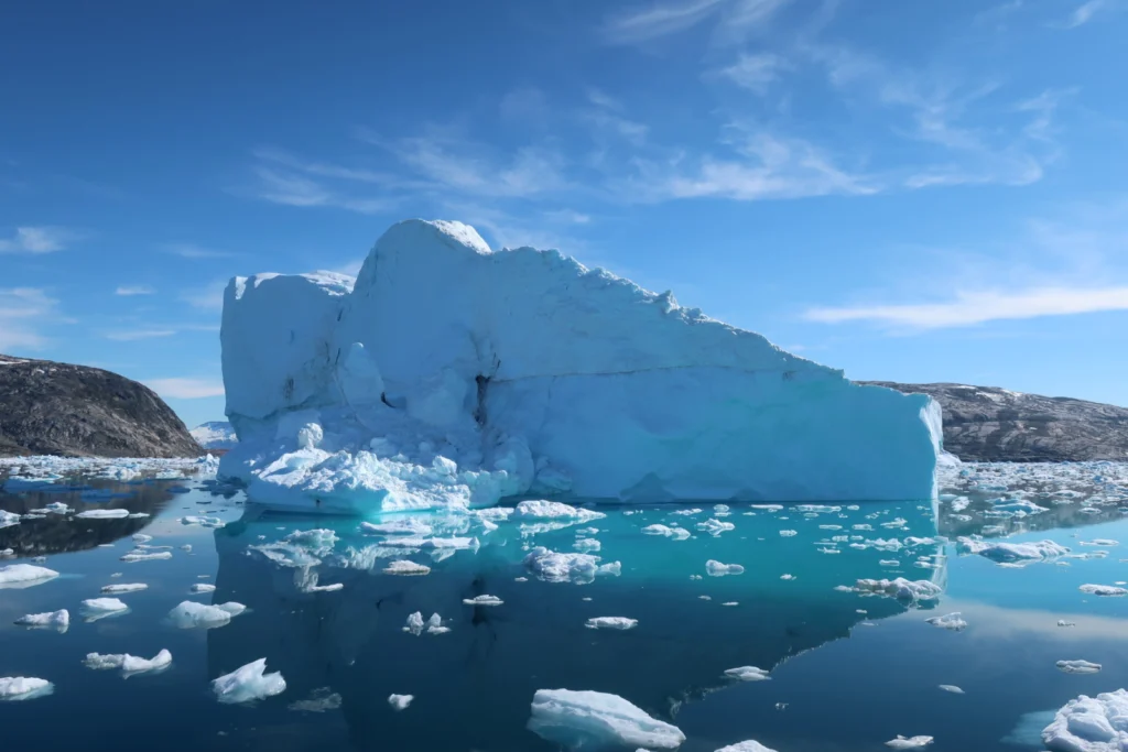 Image of the Week – Icebergs increase heat flux to glacier