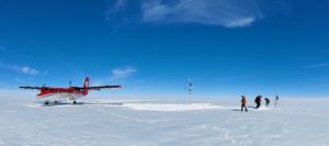 Cryo Adventures – Installing a weather station on the Greenland Ice Sheet
