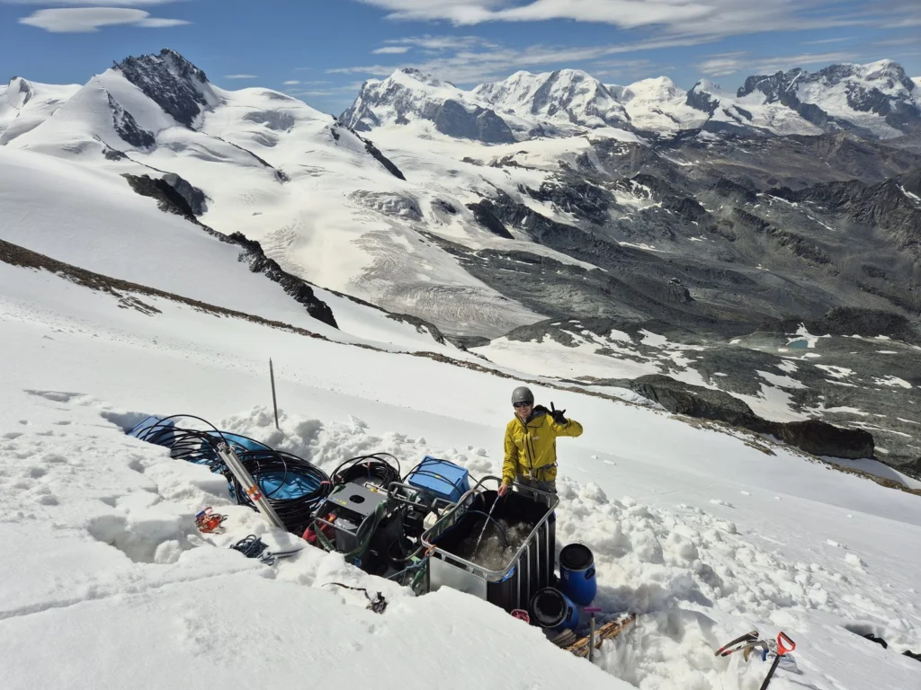 Cooling glaciers in a warming world?
