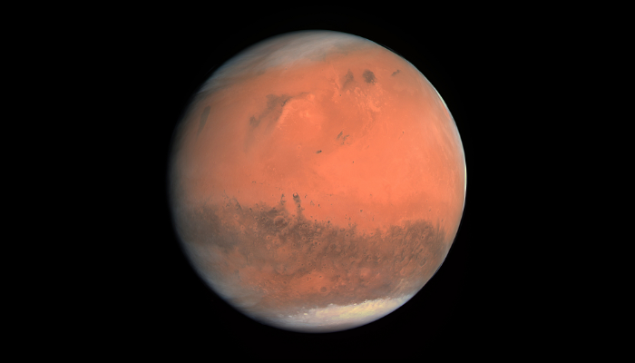 The two faces of Mars