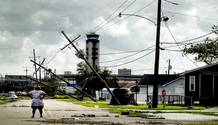 Unpacking Energy Resilience: The Role of Holistic Frameworks in Facing Extreme Weather Events and Future Challenges