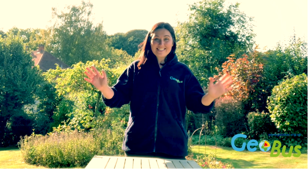 Earth Science Outreach in a Virtual World