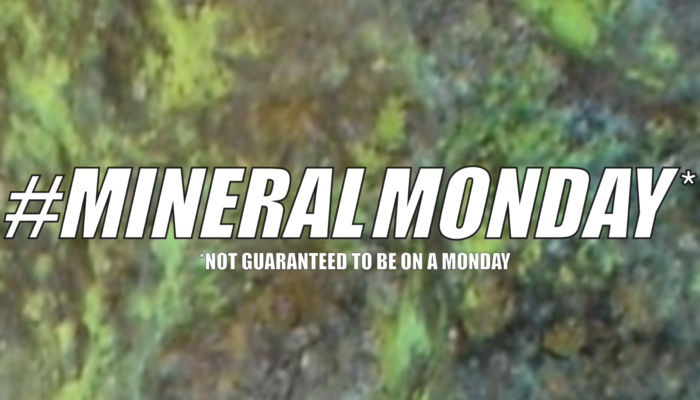 #mineralmonday : sengierite