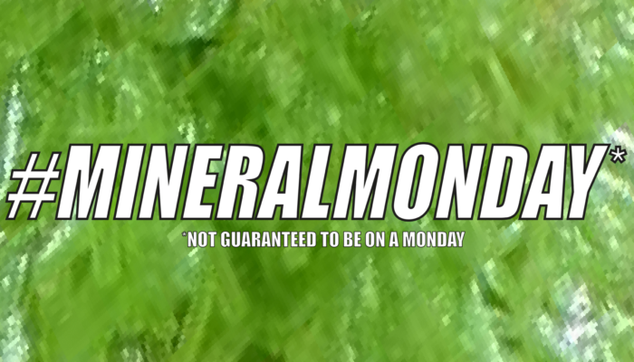 #mineralmonday : emmonsite