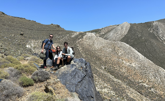 Geological TrIPS: The amazing fragments of oceanic crust treasured on the Greek island of Syros