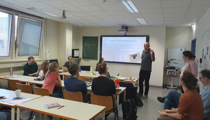 Plenary discussion on the outcomes of one of the group discussions on “where does the water go in the glacierized landscape”?