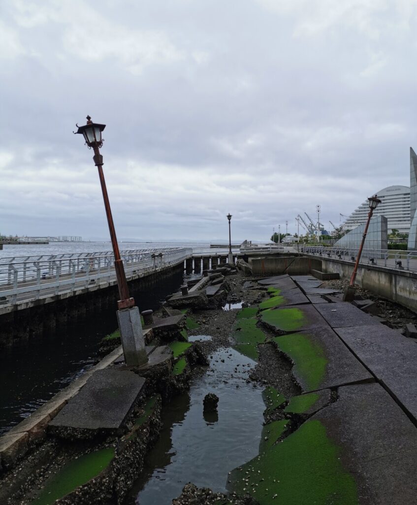 The Great Hanshin-Awaji Earthquake memorial near the port of Kobe, Meriken Park Old Quay remains(photo credit: Asimina Voskaki)