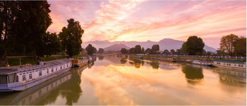 Active faulting causes subsidence-related flooding: the example of the Kashmir basin of NW Himalaya