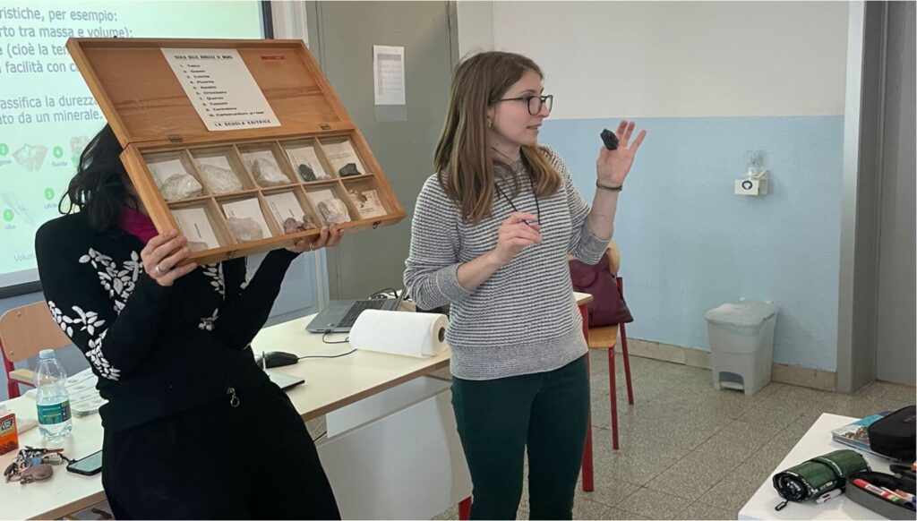 “My teacher is a volcanologist”- Valeria Cigala tells us about her journey from academia to middle school teaching