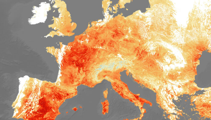 ECS SpotLight: The link between European warm-temperature extremes and atmospheric persistence