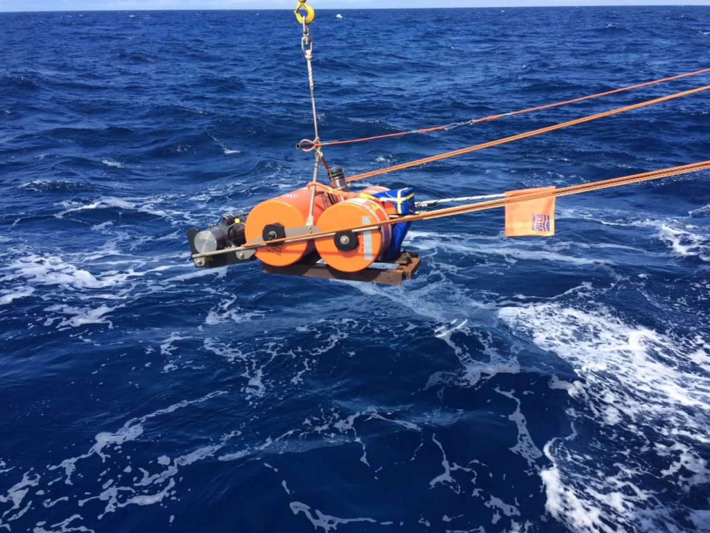 SENSORChat: Go with the UPFLOW – detecting powerful motions deep within Earth’s interior