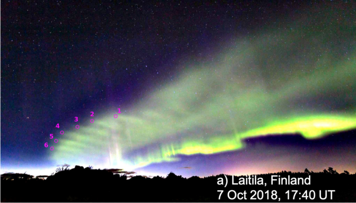 New auroral dunes discovered through citizen science