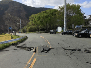 Where earthquake faults reach the ground surface: insight from 2016 Kumamoto event