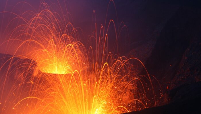 Imaggeo on Mondays: Double strombolian explosions at Mt. Yasur volcano