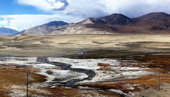 Imaggeo on Mondays: Sand and snow on the Tibetan Plateau