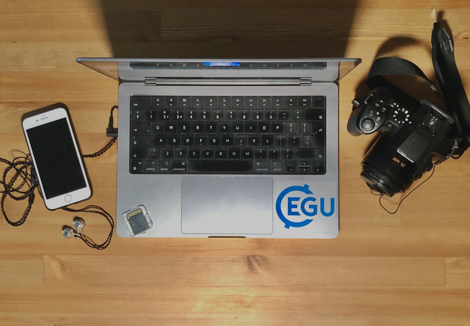 GeoLog Lights, Camera, Abstract! Your guide to creating a topnotch