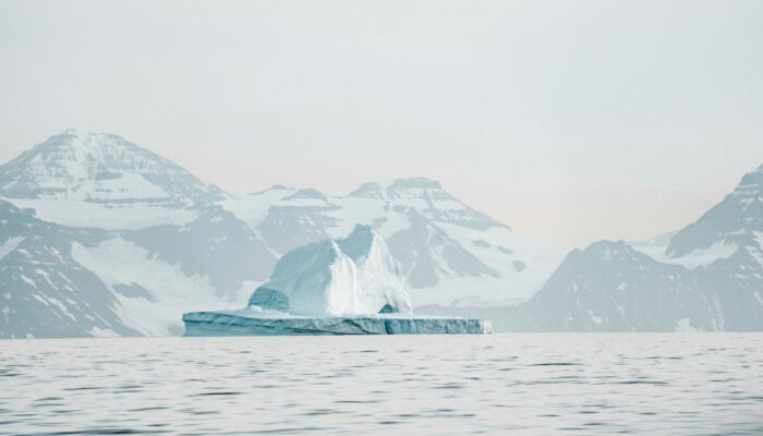 A 12-meter sediment core reveals secrets of the Arctic’s past climate