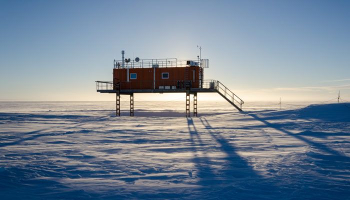Imaggeo On Monday: A science outpost in midnight sun