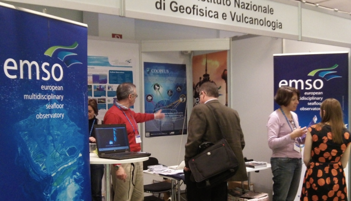 Explore the Exhibition at EGU 2016!