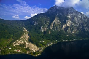 GeoSciences Column: Can seismic signals help understand landslides and rockfalls?