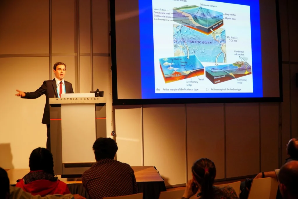 GeoTalk: The life and death of an ocean – is the Atlantic Ocean on its way to closing?