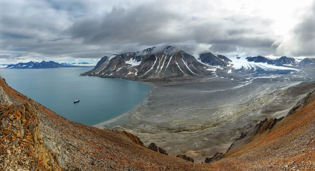 Communicating Antarctic science…in the Antarctic