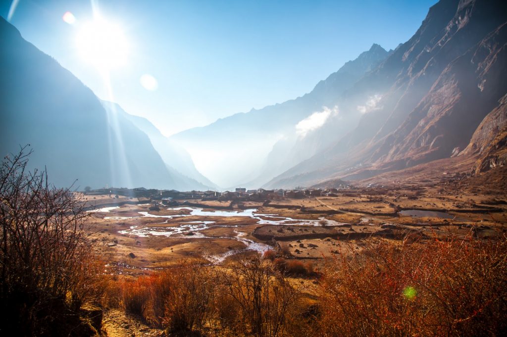 Geosciences Column: Extreme snowfall potentially worsened Nepal’s 2015 earthquake-triggered avalanche