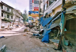 Top ten tourist beaches threatened by tsunamis
