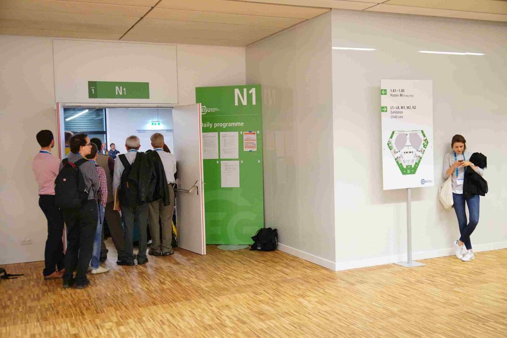 Organise a short course at EGU 2019: follow this simple guide!