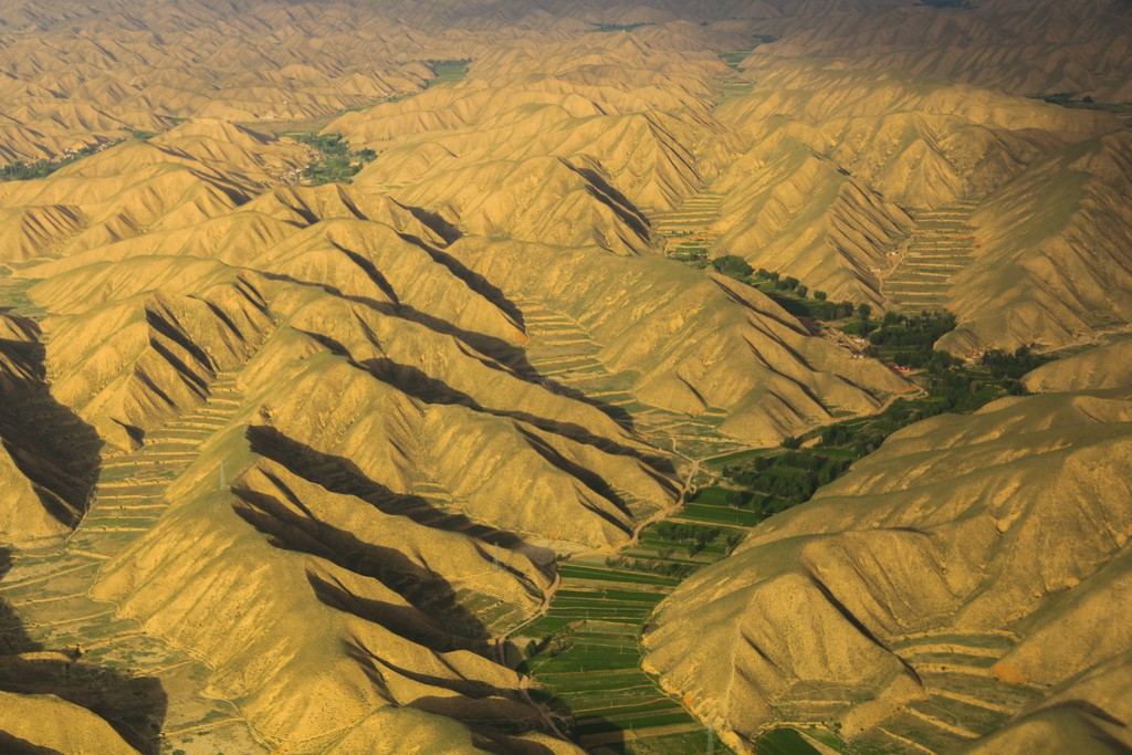 Imaggeo on Mondays: Life between the arid mountains of Gansu, China