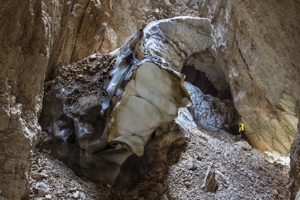 Imaggeo on Mondays: Exploring the underground cryosphere