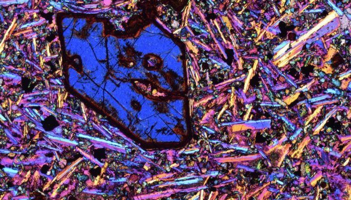 Imaggeo On Monday: Blue Olivine in an unusual basalt