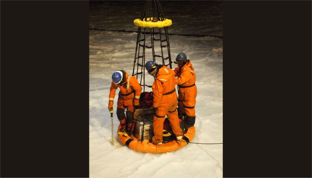 Imaggeo On Monday: Scary sea ice drilling in the antarctic darkness!