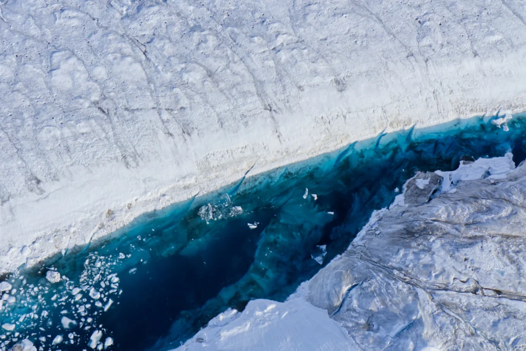 Imaggeo On Monday: Melt water lake on 79°N Glacier in Greenland
