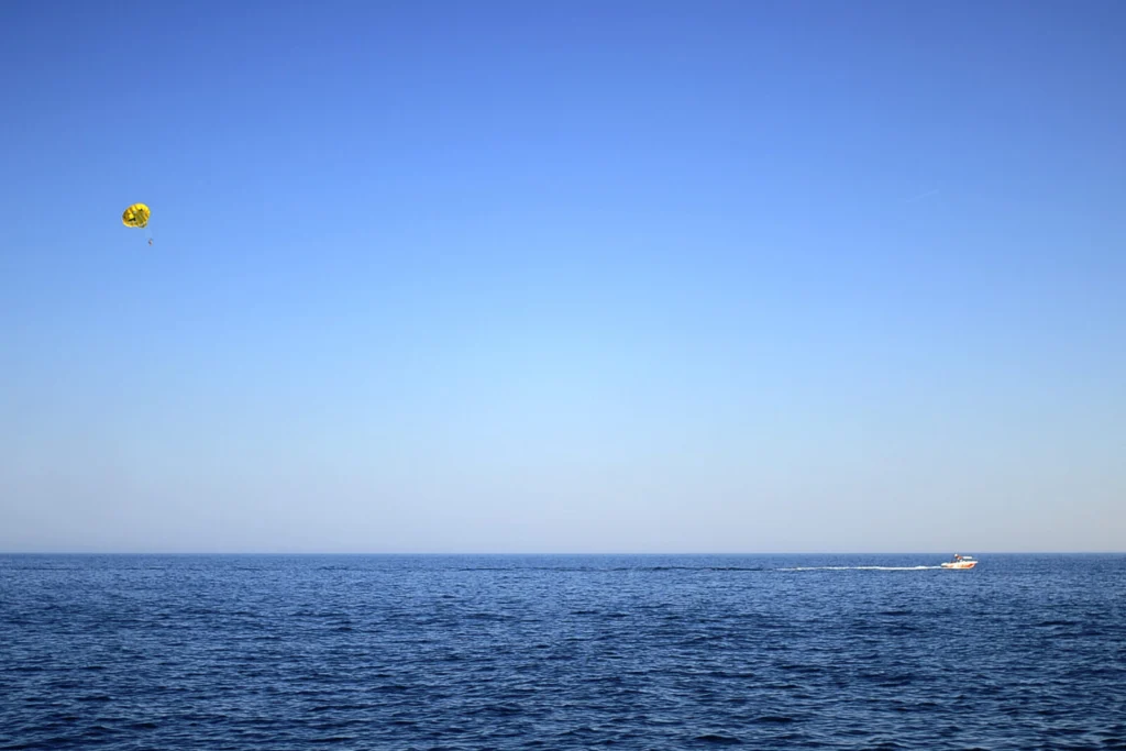 Surf’s up and so are marine heatwaves! How AI is forewarning the Mediterranean’s ocean sizzle