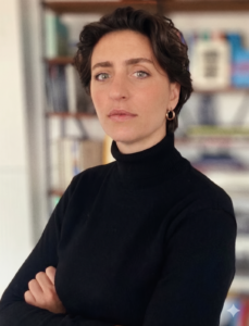 GeoTalk: Meet Soil Microbiologist and Early Career Scientist Biogeosceinces Representative, Elsa Abs!
