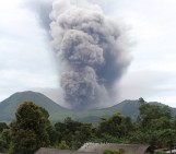 Friday Field Photos: Eruptions at Lokon-Empung volcano, Indonesia