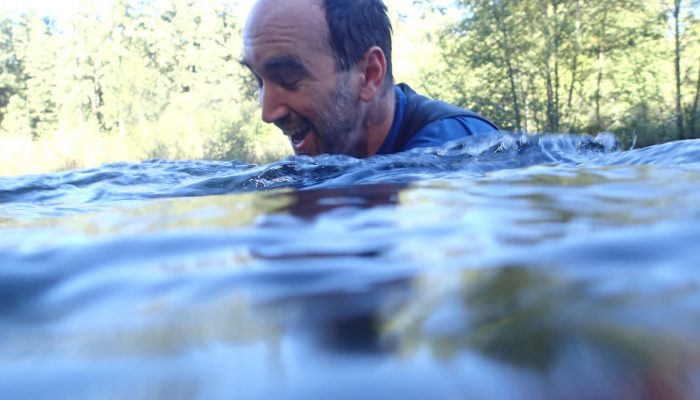 Stupid fun things I do in water #1: snorkle in a cold river with baby salmon