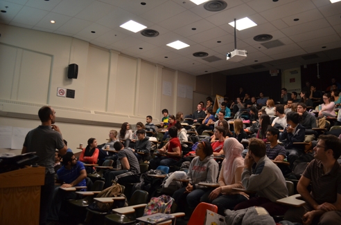 Active learning in large classes: a gallery ‘walk’ with a 100 students