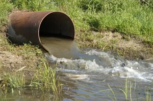 800px-Discharge_pipe