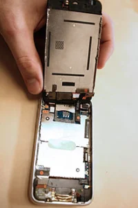 220px-IPhone_Internals