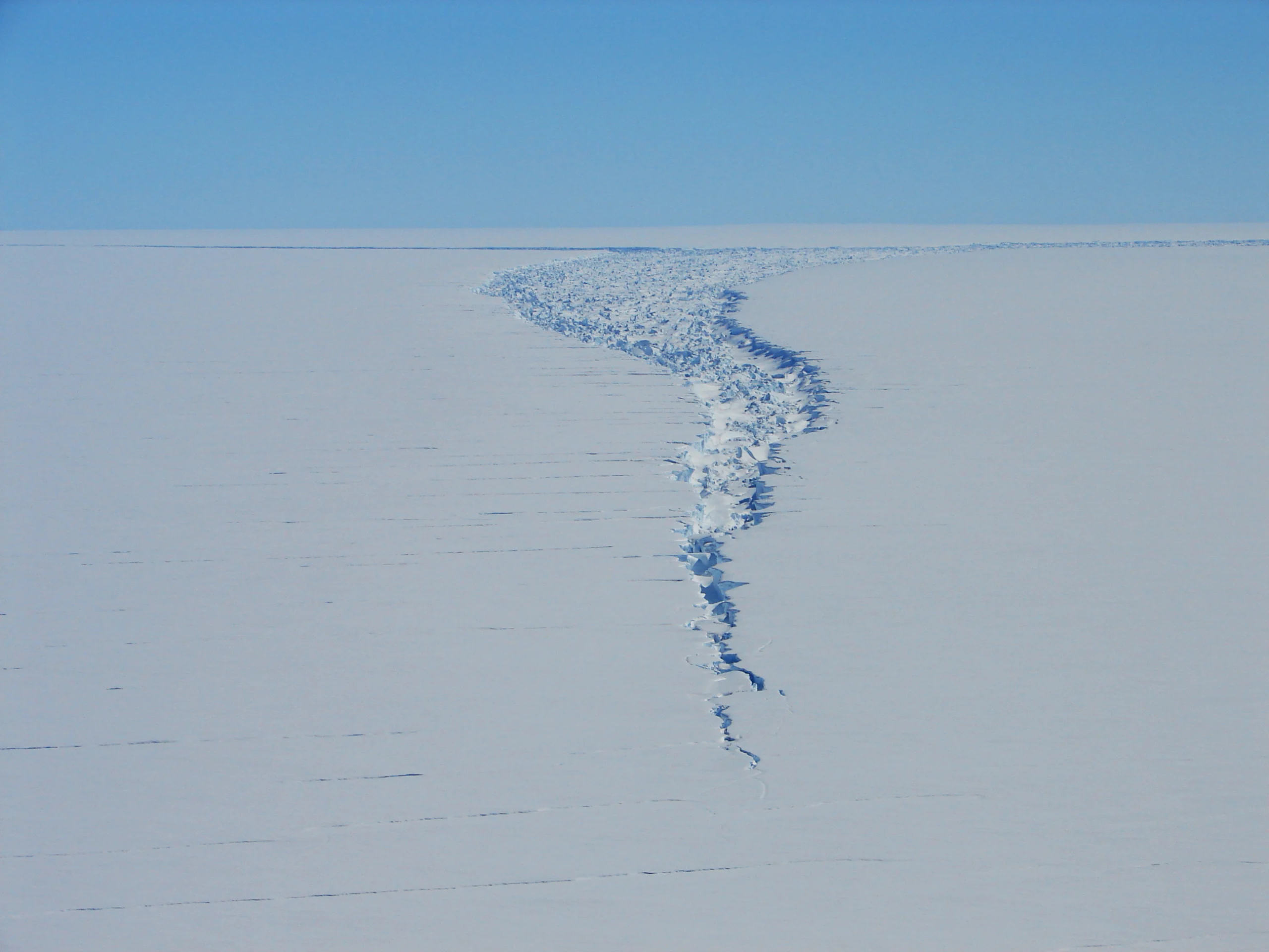 Loose Tooth Rift, Amery Ice Shelf, Antarctica Loose Tooth Rift, Amery Ice Shelf, Antarctica