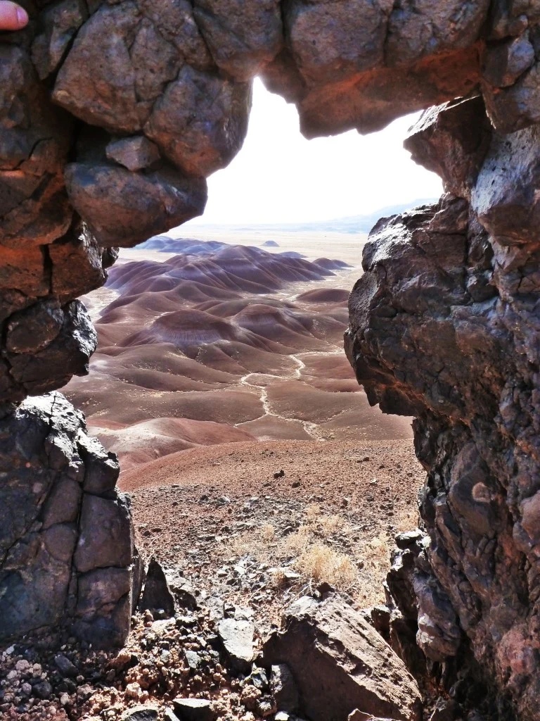 Volcanic dyke