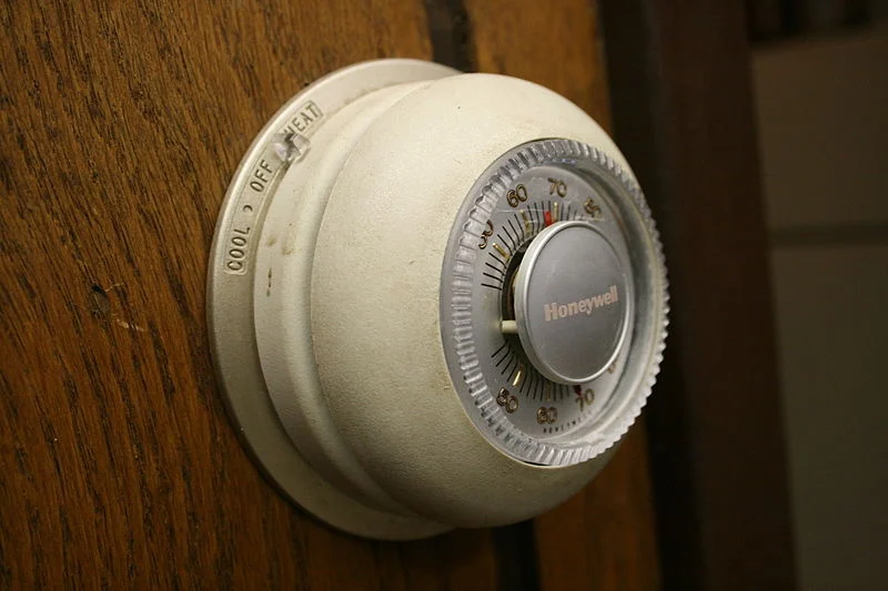 Honeywell's iconic thermostat, also called "The Round". (Credit: Flickr user midnightcomm)