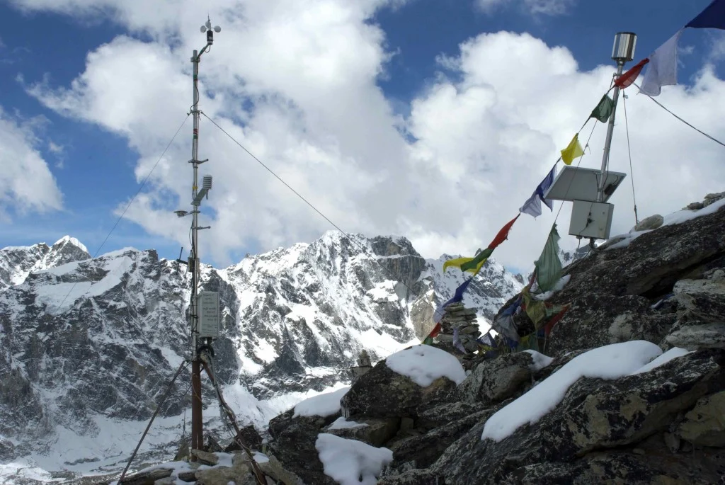 The weather station at Kala Patthar. (Credit: Jane Qiu)