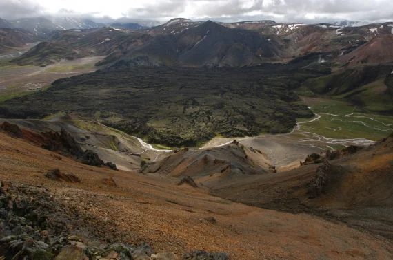 “Lava outflow in Iceland” by Wolfgang Schwanghart, who took this photo at Landmannalaugar in the Icelandic highlands. This image is distributed by the EGU under a Creative Commons licence. 
